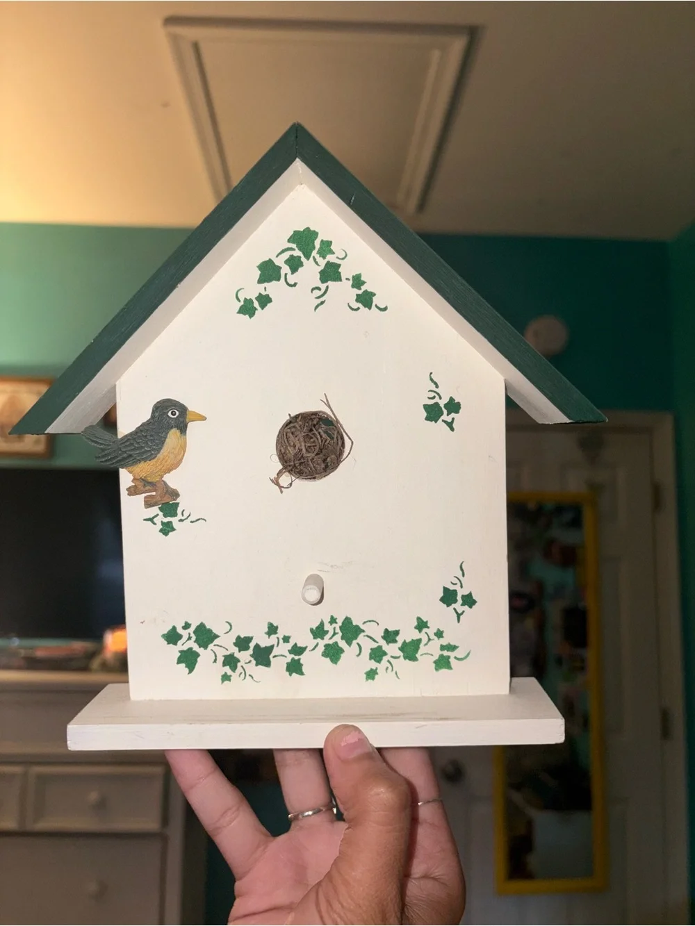 1999 Vintage Hand-Made/Painted White & Green Wooden Birdhouse Hanging Wall Decor
